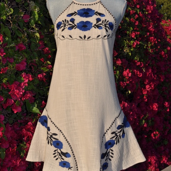 THML dress - Picture 2 of 4