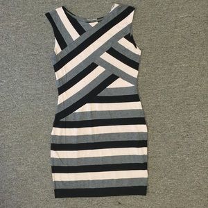 Ted Baker Dresses - Ted Baker Bodycon Dress NWOT Ted Baker Dresses - Ted Baker Bodycon Dress NWOT