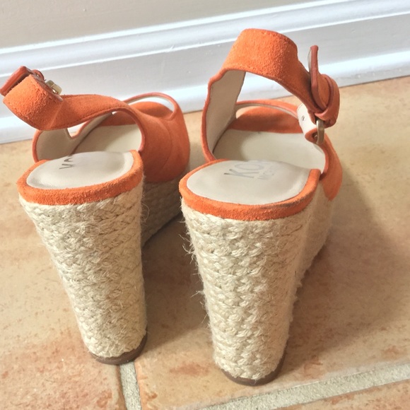 💥EXCELLENT CONDITION Orange Leather MK Wedges💥 - Picture 3 of 4