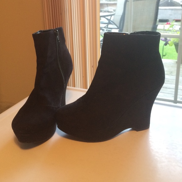 Black Express Booties