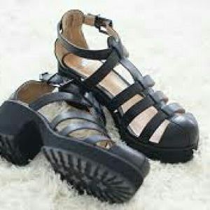 Shelly's London Kaplow Heel