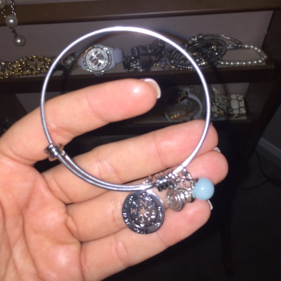 Expandable Bangle - Picture 3 of 3