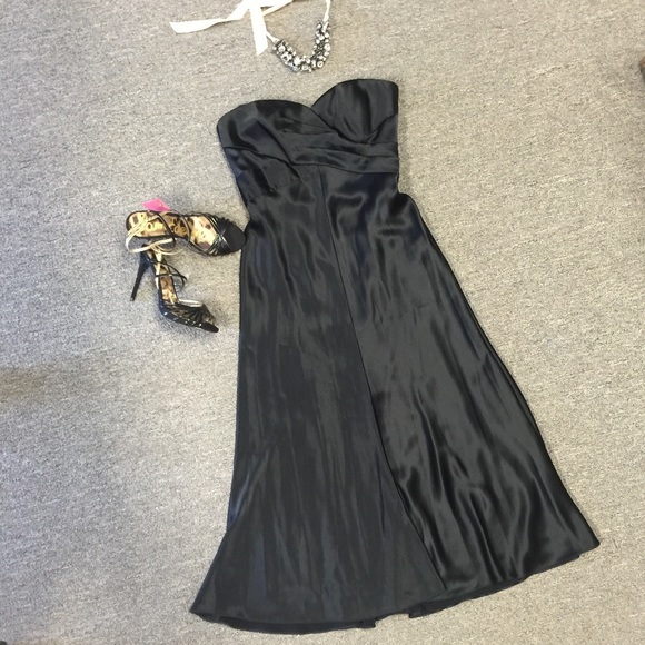 Anne Klein Dresses - Anne Klein Satin cocktail Dress Anne Klein Dresses - Anne Klein Satin cocktail Dress