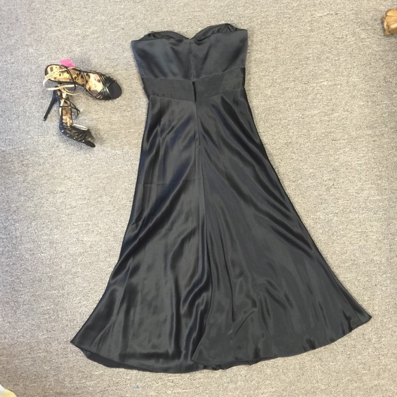 Anne Klein Dresses - Anne Klein Satin cocktail Dress Anne Klein Dresses - Anne Klein Satin cocktail Dress