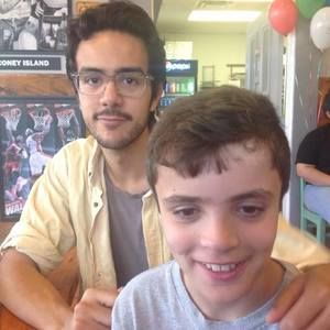 Meet your Posher, Nora elena