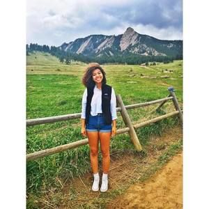 Meet your Posher, Jessica