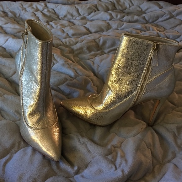 Alice and Olivia gold boots