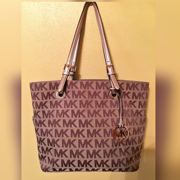 Signature Michael Kors Tote