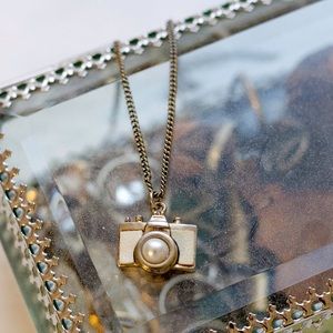 Gold Camera pendant pearl necklace