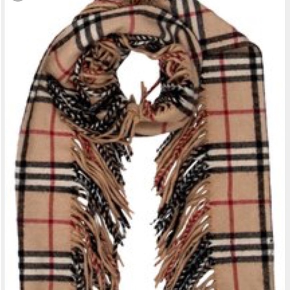 Burberry winter scarf