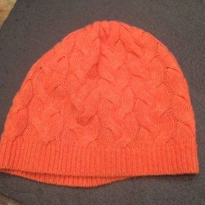 Light wool peach stocking hat