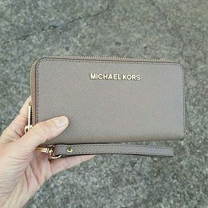 Michael Kors wallet