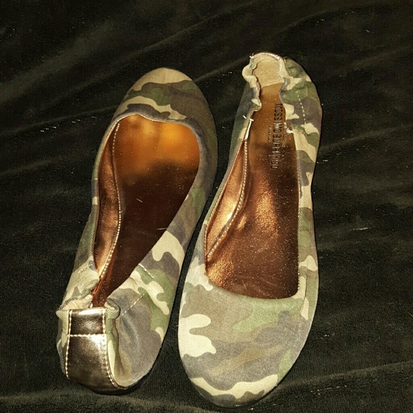 ballet flats