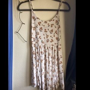 ✨SOLD ON MERC✨Brandy Melville dress