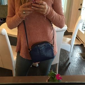 Marc Jacobs Cross body. Violet.