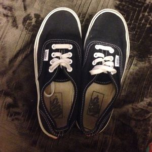 Black classing vans