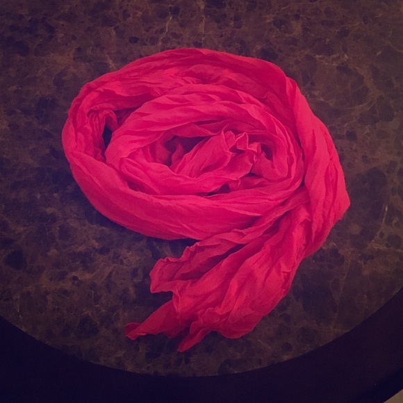 Long Crinkle Scarf