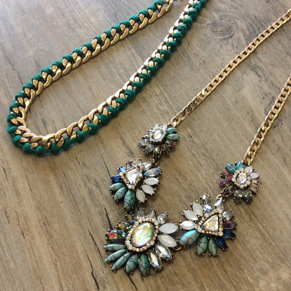 🆕 (2pc) Statement Necklace Set - Picture 3 of 3