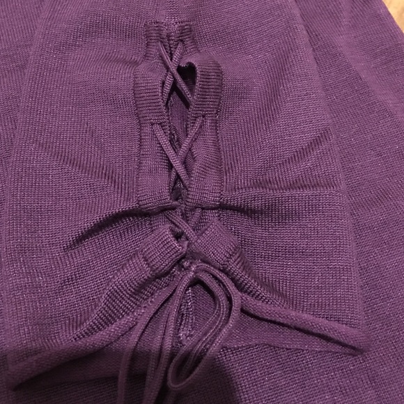 👶🏻 Maternity top w/ crisscross lace up sleeves - Picture 3 of 4