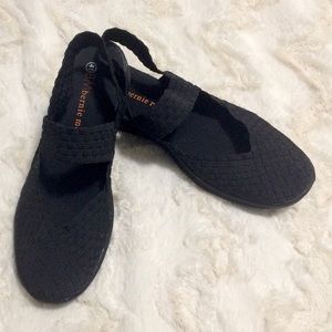 ❌SOLD❌Bernie Mev sandals