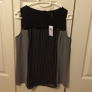 Ann Taylor patterned top/ VS cuff bracelet bundle