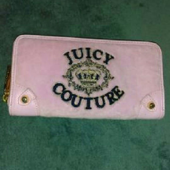 Juicy couture velour zip wallet