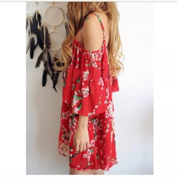 HP 7/23๐บSexy Red Pattern Shoulderless Top - Picture 3 of 4