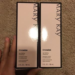 Mary Kay TimeWise age-fighter moisturizer