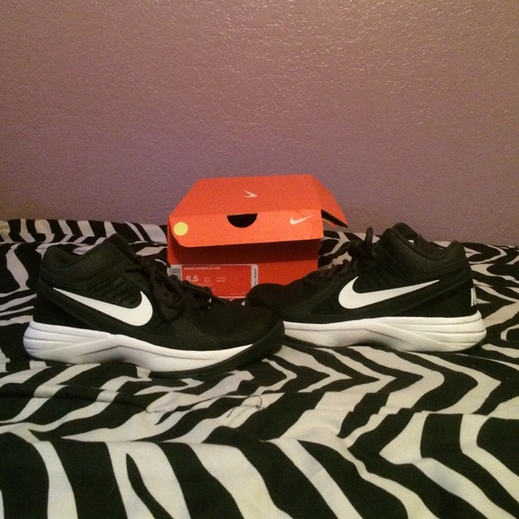 Womens Nike overplay V|||