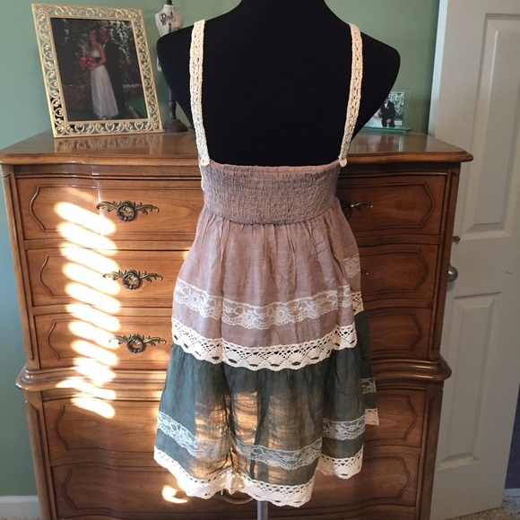 Perfect boho layered top - Picture 3 of 4