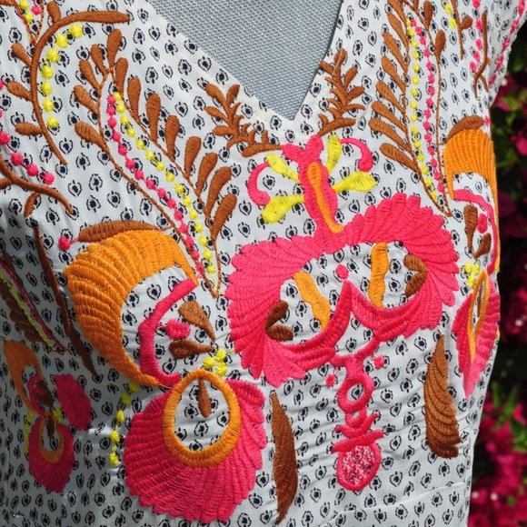 THML Embroidery top - Picture 3 of 3