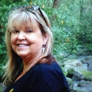 Meet your Posher, Nikki