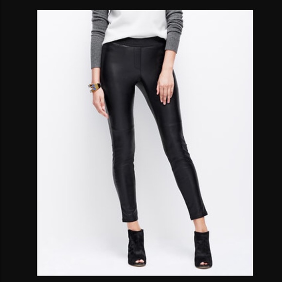 Ann Taylor faux leather leggings SZ 2
