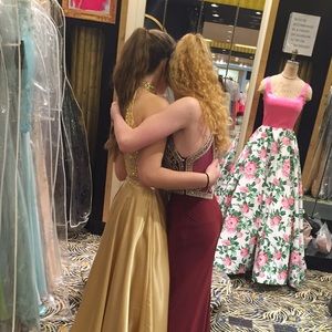 Meet your Posher, Ashley