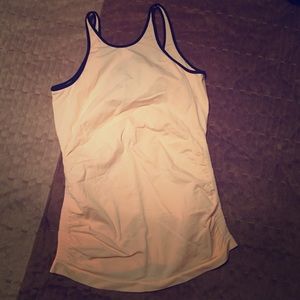Lululemon tank.