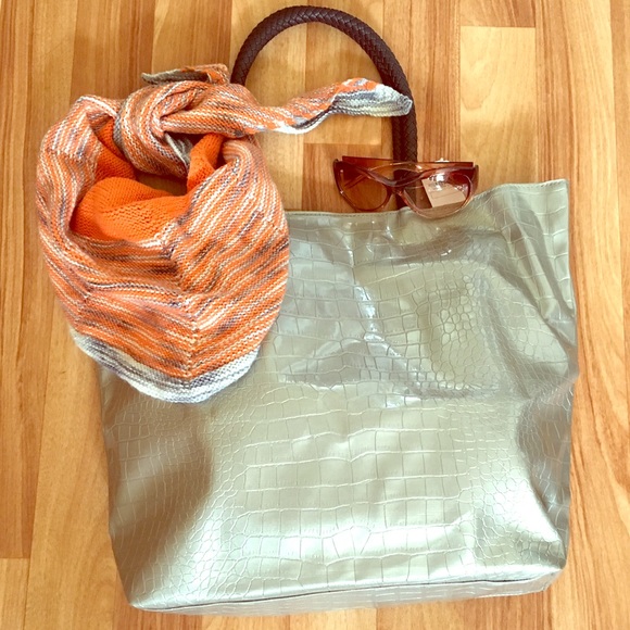 ✨SALE✨Large Neiman Marcus tote