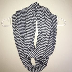 2 Lightweight Brandy Melville Infinity Scarves
