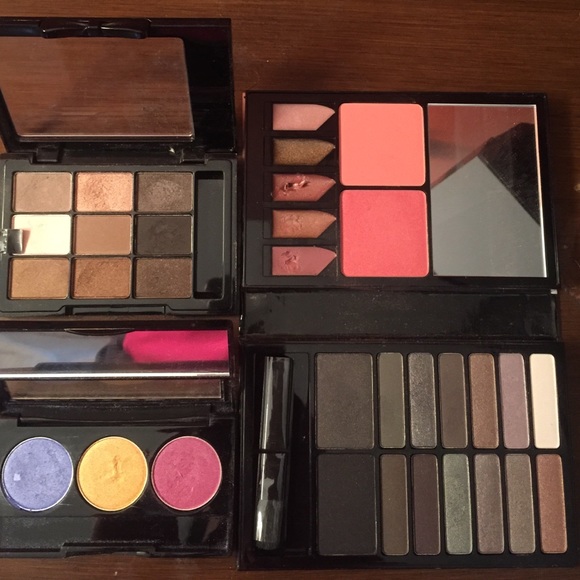 NYX EYESHADOW BUNDLE
