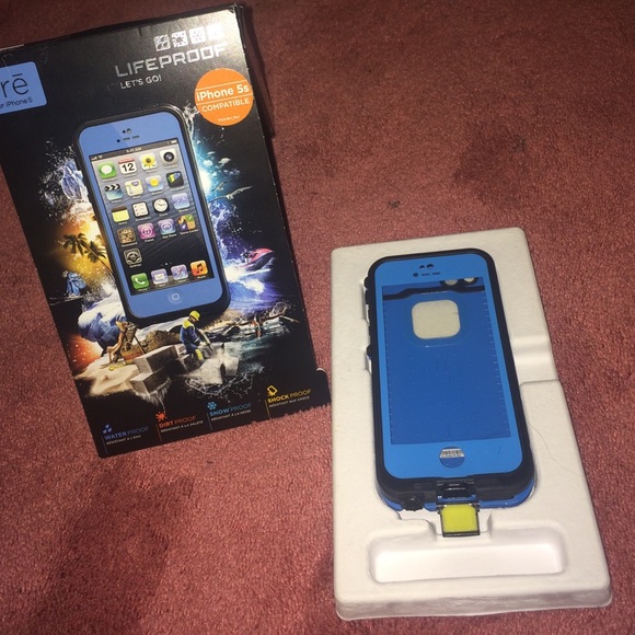 iPhone 5s life proof case