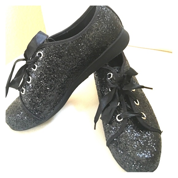 black sparkly tennis shoes