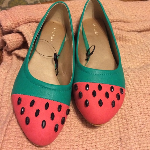 New with tag Watermelon flats from Torrid