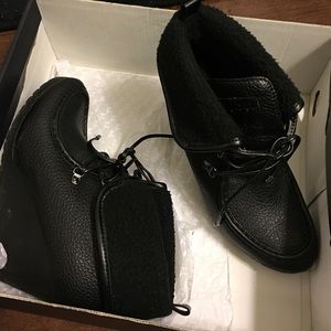 Tommy Hilfiger booties