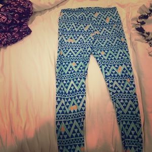 Tall and curvy lularoe leggings