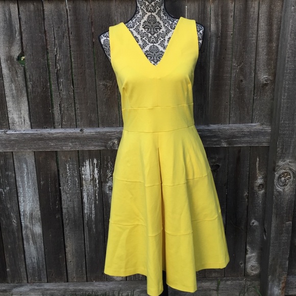 Banana Republic Dresses & Skirts - NWT Banana Republic dress