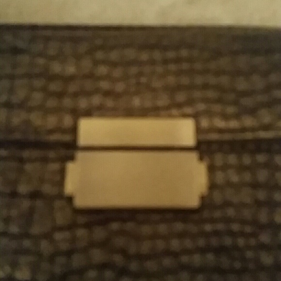 Bundle of gold clutches! - Picture 4 of 4