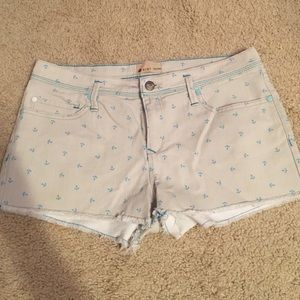 Roxy shorts