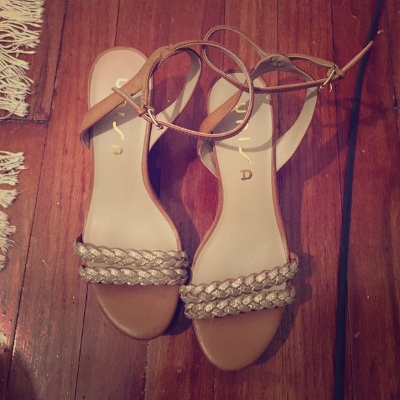 short fake cork strap wedges