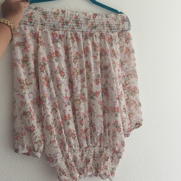 Floral Open-shoulder Top - Picture 1 of 3
