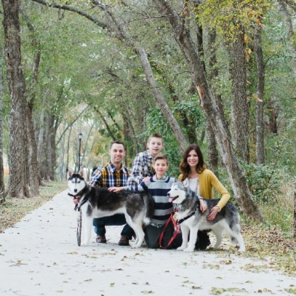 Meet your Posher, Vicki - Picture 2 of 16