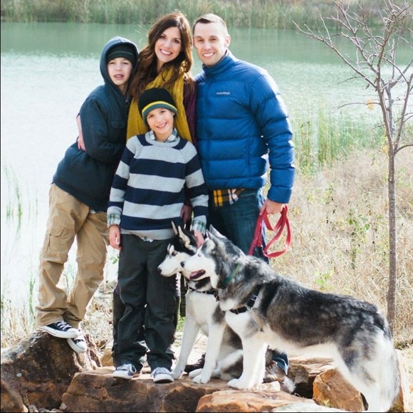 Meet your Posher, Vicki - Picture 4 of 16